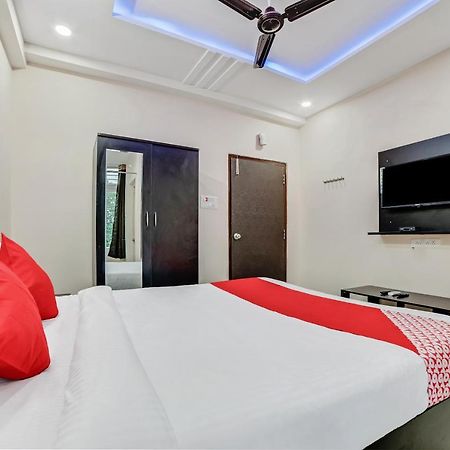 Vaccinated Staff- Oyo Flagship 60526 Five Star Grand Shamshabad Ngoại thất bức ảnh